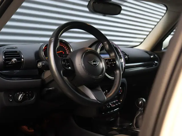 MINI Clubman One 2022 Benzine 12