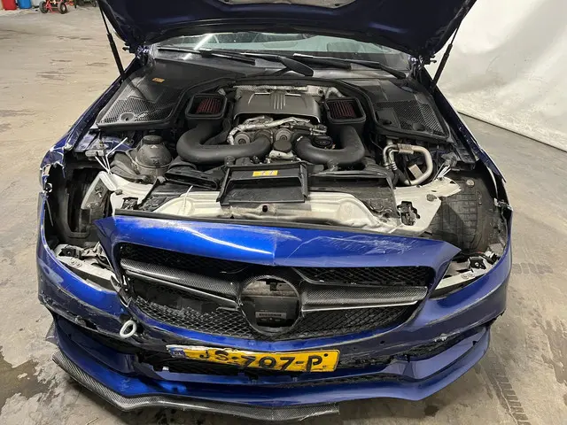 Mercedes-Benz C-Klasse Estate AMG 63 S 2016 Benzine 11