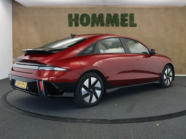 Hyundai IONIQ 6 Style 53 kWh 2024 Elektrisch 2