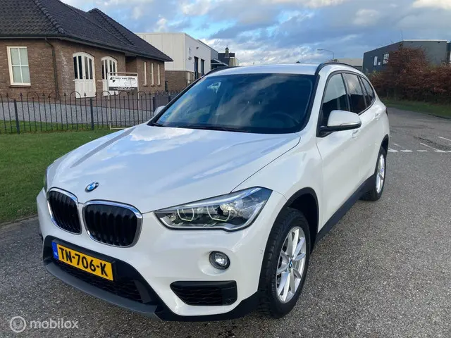 BMW X1 20i High Executive leder aut camera 2018 Benzine 10