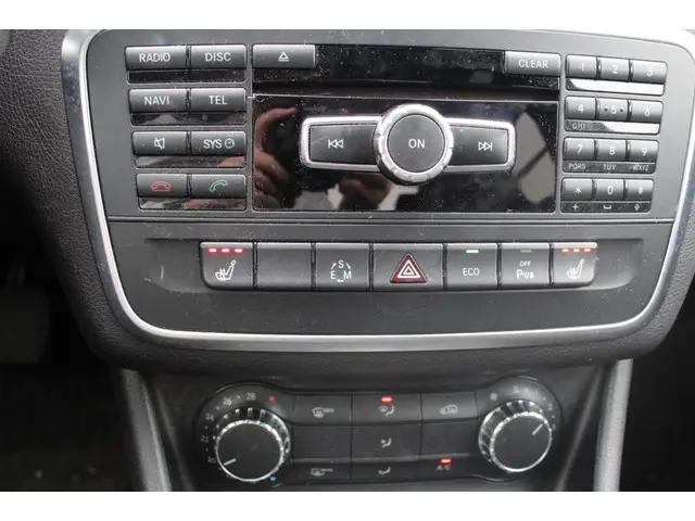 Mercedes-Benz CLA 180 Ambition 2013 Benzine 11