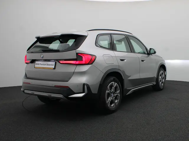 BMW X1 xDrive23i 2024 Benzine 2