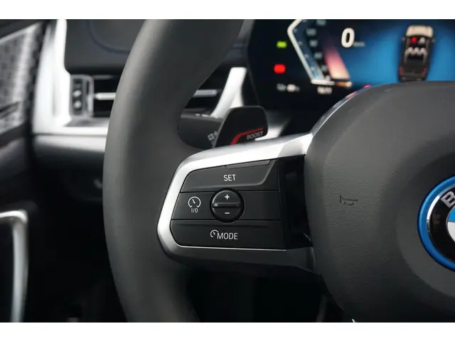 BMW iX1 eDrive20 2025 Elektrisch 13