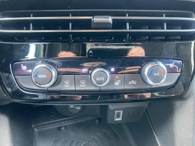 Opel Mokka-e Electric 54 kWh 281pk GSE 2026 Elektrisch 21