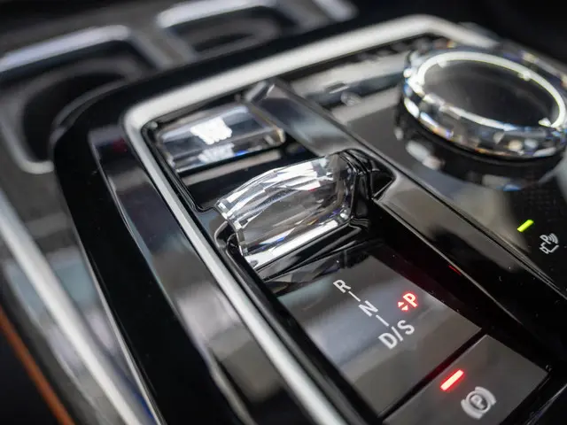 BMW 7 Serie M760e xDrive 2023 Hybride Benzine 12