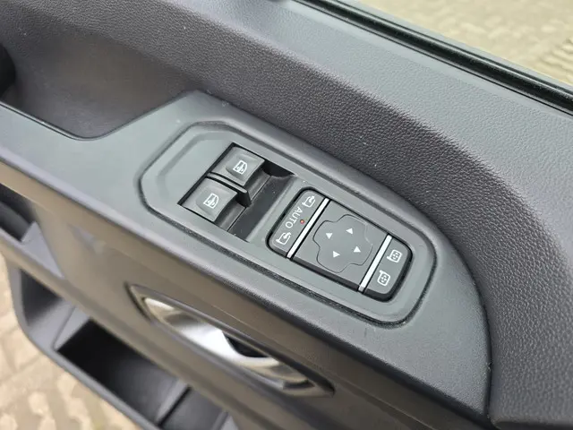 Renault Trafic 2.0 dCi L2 H1 2023 Diesel 19