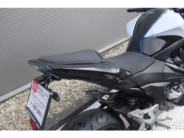 Kawasaki Z800 E 2013 Benzine 12