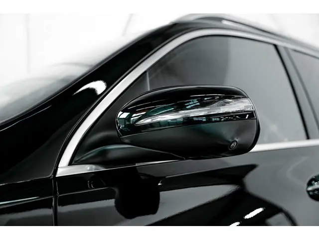 Mercedes-Benz GLE 450 2023 Benzine 18