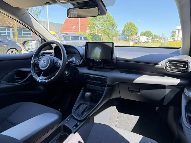 Mazda 2 Hybrid 1.5 Prime-line 2024 Hybride Benzine 12