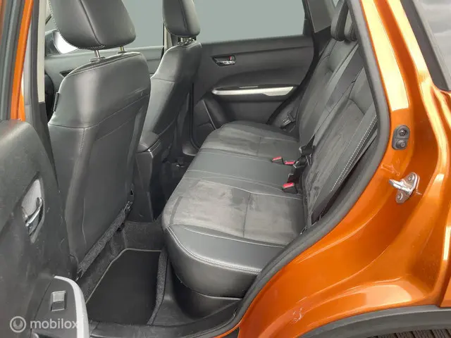 Suzuki Vitara 1.6 High Executive 2015 Benzine 18