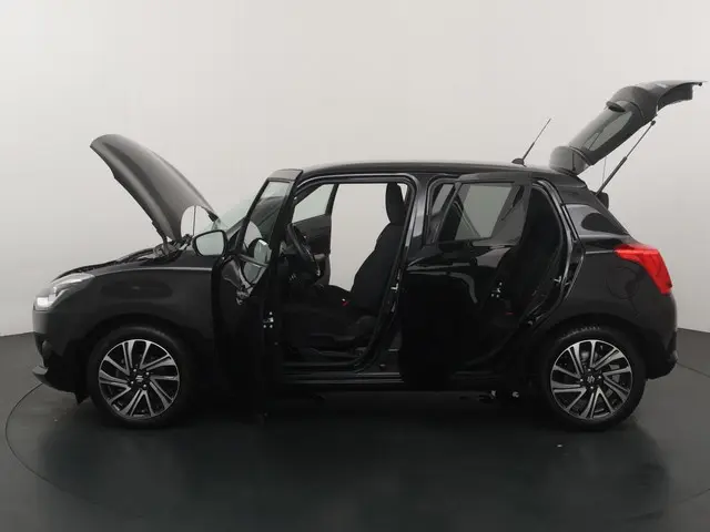 Suzuki Swift 1.2 Style Smart Hybrid 2023 Benzine 20