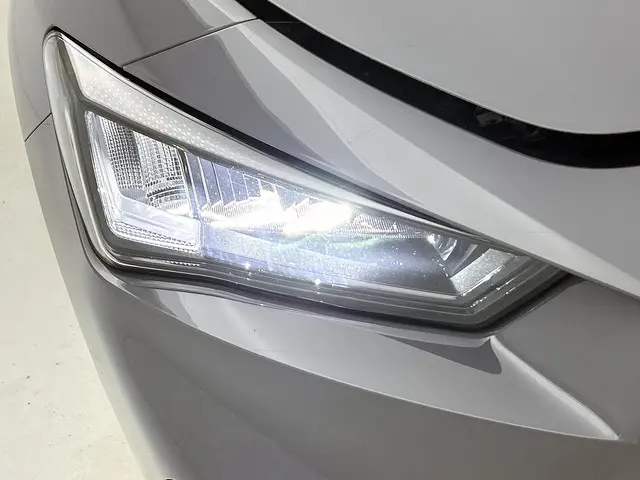 SEAT Leon 1.0 eTSI 110pk FR Business DSG 2023 Benzine 11