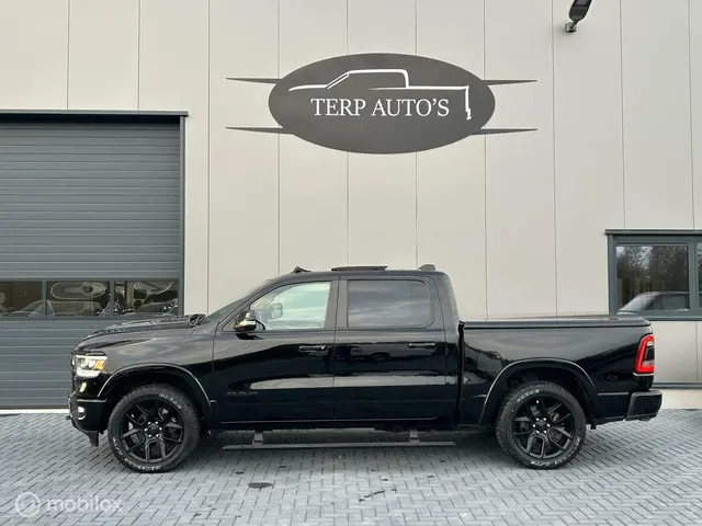 Dodge Ram 1500 4X4 5.7 V8 4x4 Crew Cab Laramie 2020 LPG/Gas 3