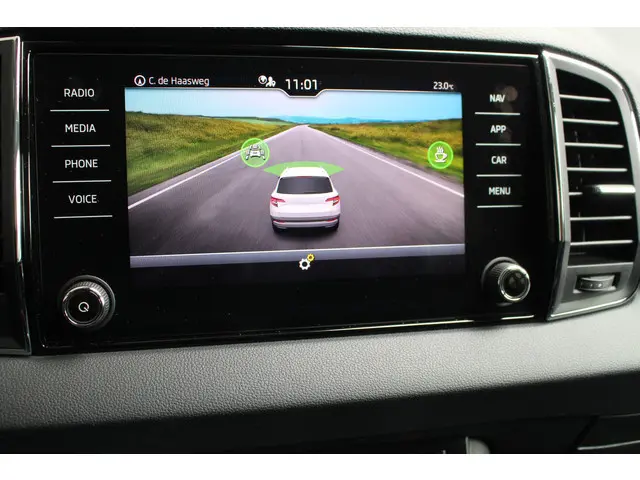 Škoda Karoq 1.0 TSI Business Edition 2021 Benzine 25