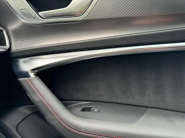 Audi RS6 TFSI quattro 2022 Benzine 32