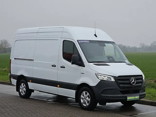 Mercedes-Benz eSprinter 320 2024 Elektrisch 5