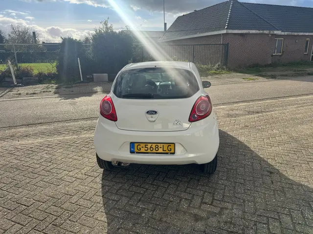Ford Ka 1.2 Style start/stop 2013 Benzine 6