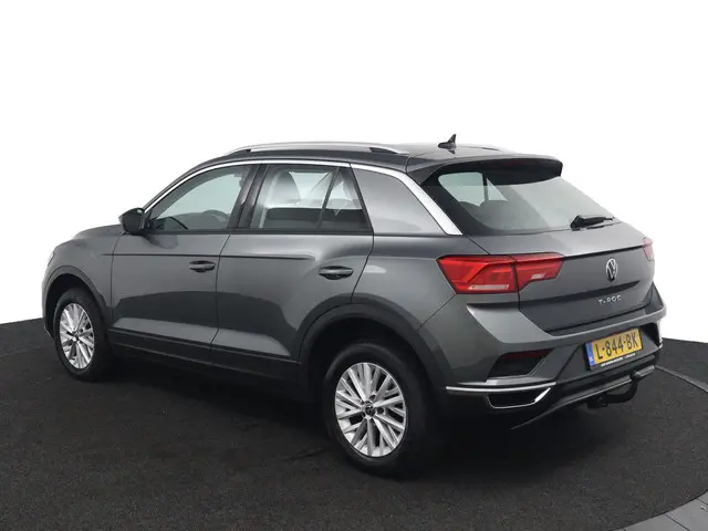 Volkswagen T-Roc 3