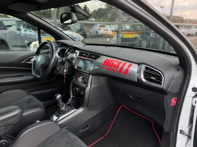 Citroën DS3 1.6 200 Racing Navi Soundsysteem 2012 Benzine 16