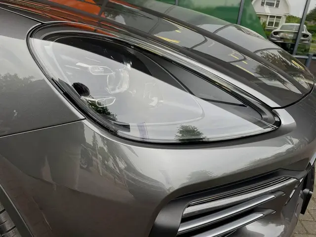 Porsche Cayenne 3.0 E-Hybrid 2021 Hybride Benzine 9