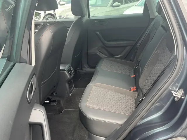 SEAT Ateca 1.5 TSi DSG FR Business Intense 2022 Benzine 12