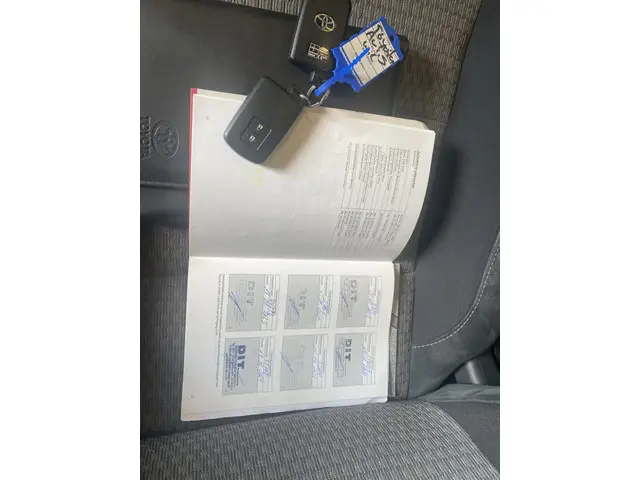 Toyota Auris 1.8 Hybrid Dynamic 2018 Hybride Benzine 22