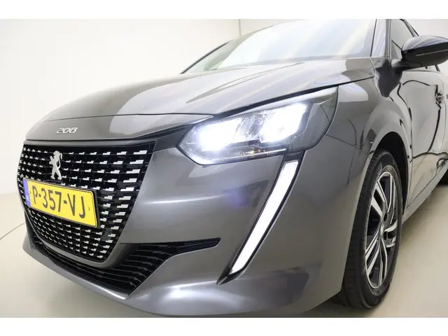 Peugeot 208 1.2 PureTech Allure 2022 Benzine 17