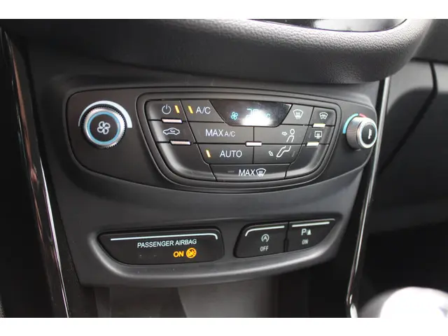 Ford B-MAX 1.0 EcoBoost 101 Pk Titanium 2015 Benzine 10