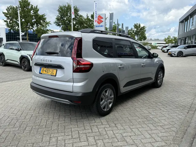 Dacia Jogger 1.0 TCe Comfort 7p. 2022 Benzine 4
