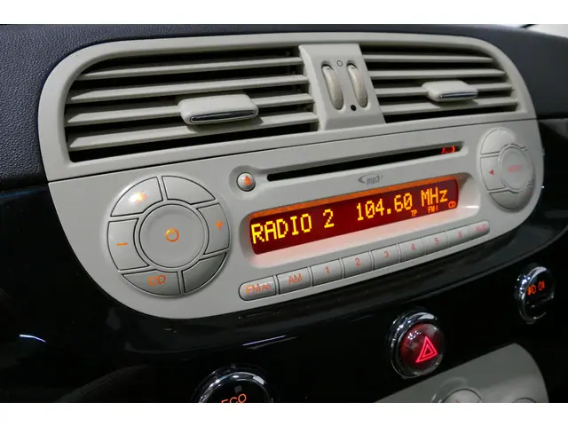 Fiat 500 0.9 TwinAir Turbo Lounge 2015 Benzine 9