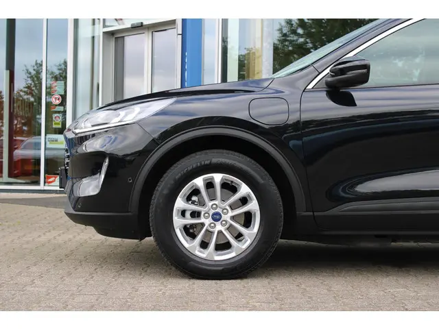 Ford Kuga 2.5 PHEV Titanium 2022 Hybride Benzine 39