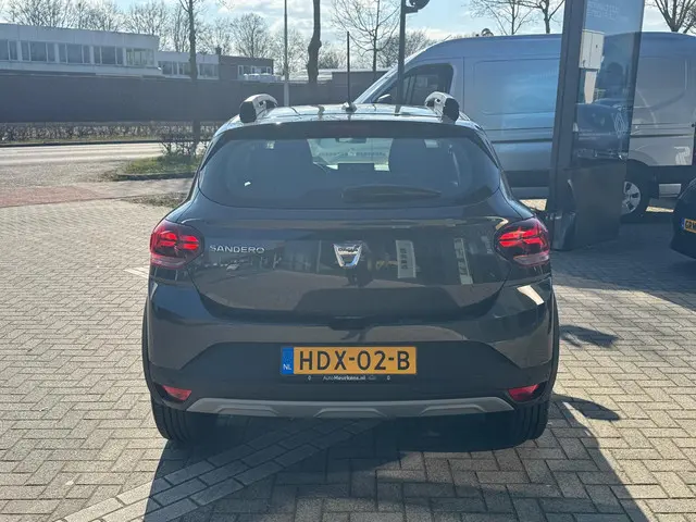 Dacia Sandero Stepway TCe 90 Comfort 2022 Benzine 5
