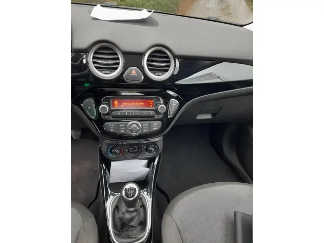 Opel ADAM 1.2 2016 Benzine 2