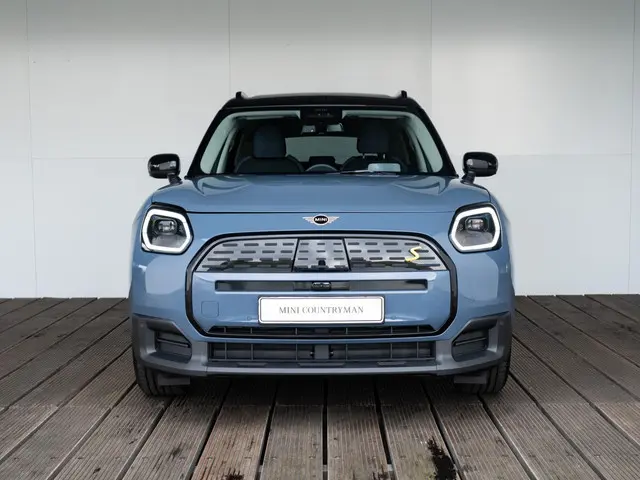 MINI Countryman SE 2025 Elektrisch 3
