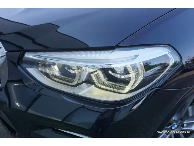 BMW X3 xDrive20i High Executive 2019 Benzine 27