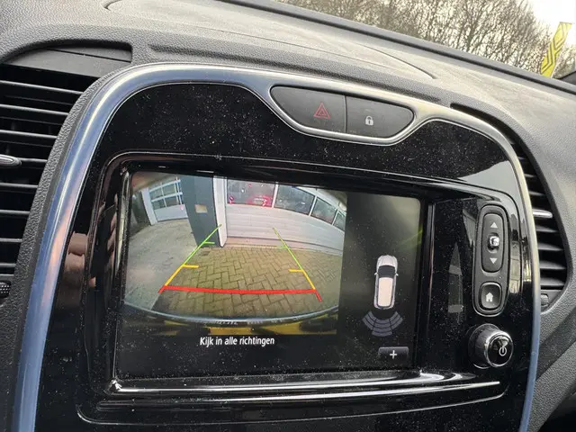 Renault Captur 1.2 TCe 120pk EDC Wave 2016 Benzine 17