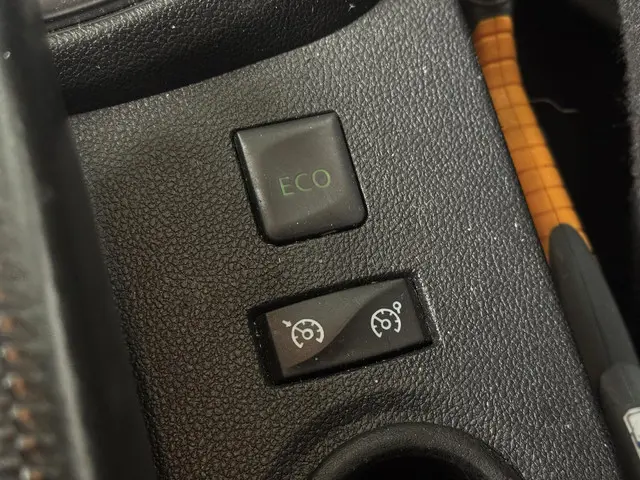 Renault Captur 0.9 TCe Intens 2017 Benzine 30