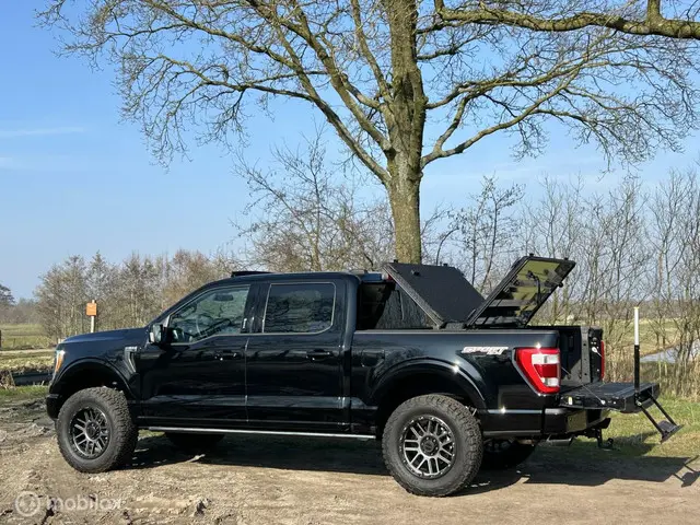 Ford F-150 USA 5.0 V8 Lariat 2022 Benzine 33