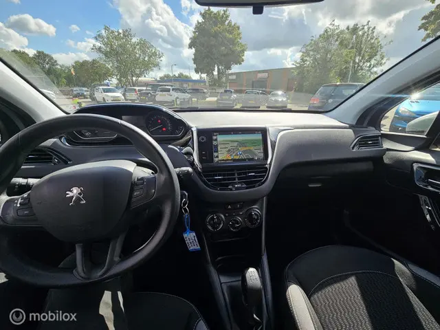 Peugeot 208 1.2 PureTech Active 2016 Benzine 15