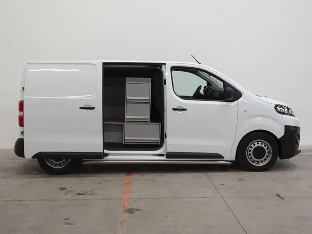 Citroën Jumpy 95pk L2 2019 Diesel 31