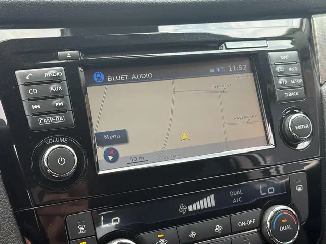 Nissan QASHQAI 1.2 N-Connect|NAVI|PANO|CLIMATE 2018 Benzine 9