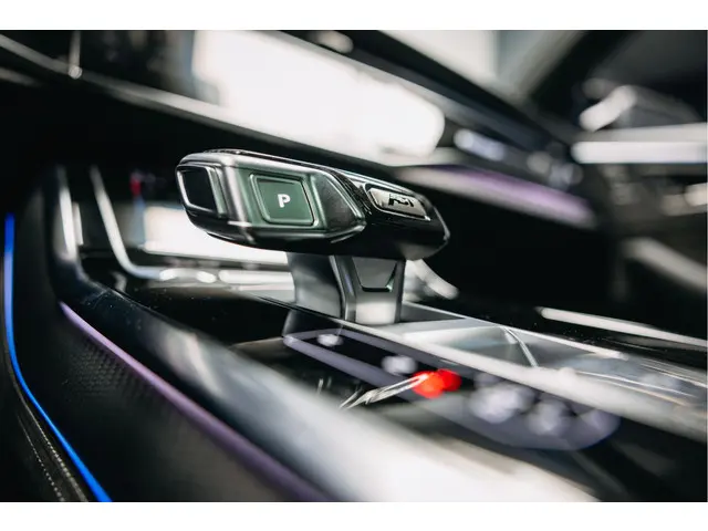 Audi RSQ8 4.0 TFSI quattro 2022 Benzine 26