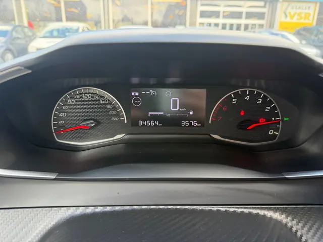 Peugeot 208 1.2 PureTech Active 2022 Benzine 14