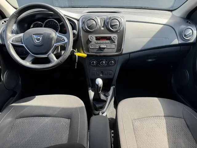 Dacia Sandero 0.9 TCe Laureate 2017 Benzine 7