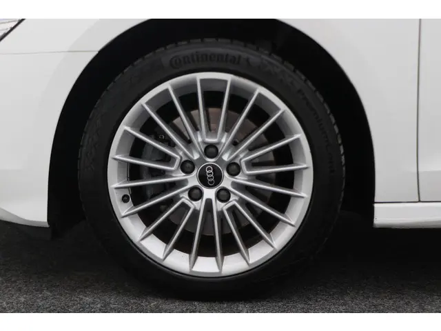 Audi A3 Sportback 30 TFSI Business edition 2020 Benzine 24