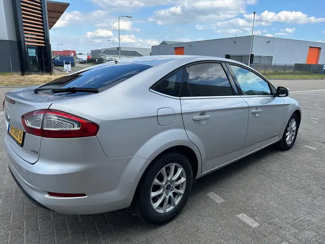 Ford Mondeo 1.6 EcoBoost Trend 2012 Benzine 8