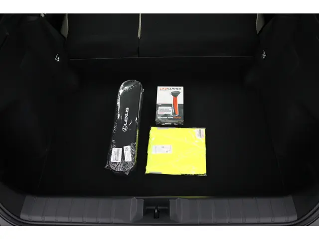 Lexus LBX Elegant 2WD 2026 Hybride Benzine 34