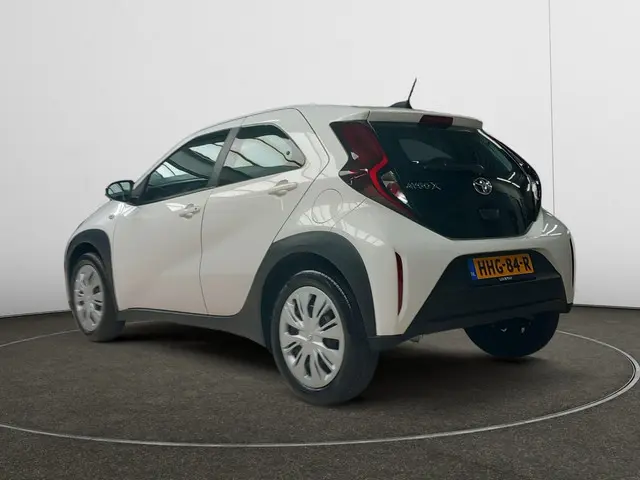 Toyota Aygo X 1.0 VVT-i MT Play Limited 2024 Benzine 9