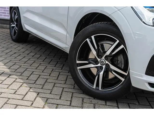 Volvo XC60 T4 Aut. R-Design 2020 Benzine 10