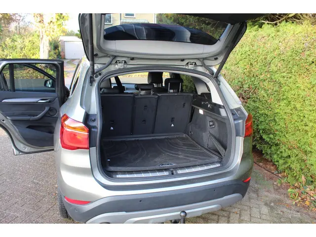 BMW X1 SDrive18i High Executive 2019 Benzine 7